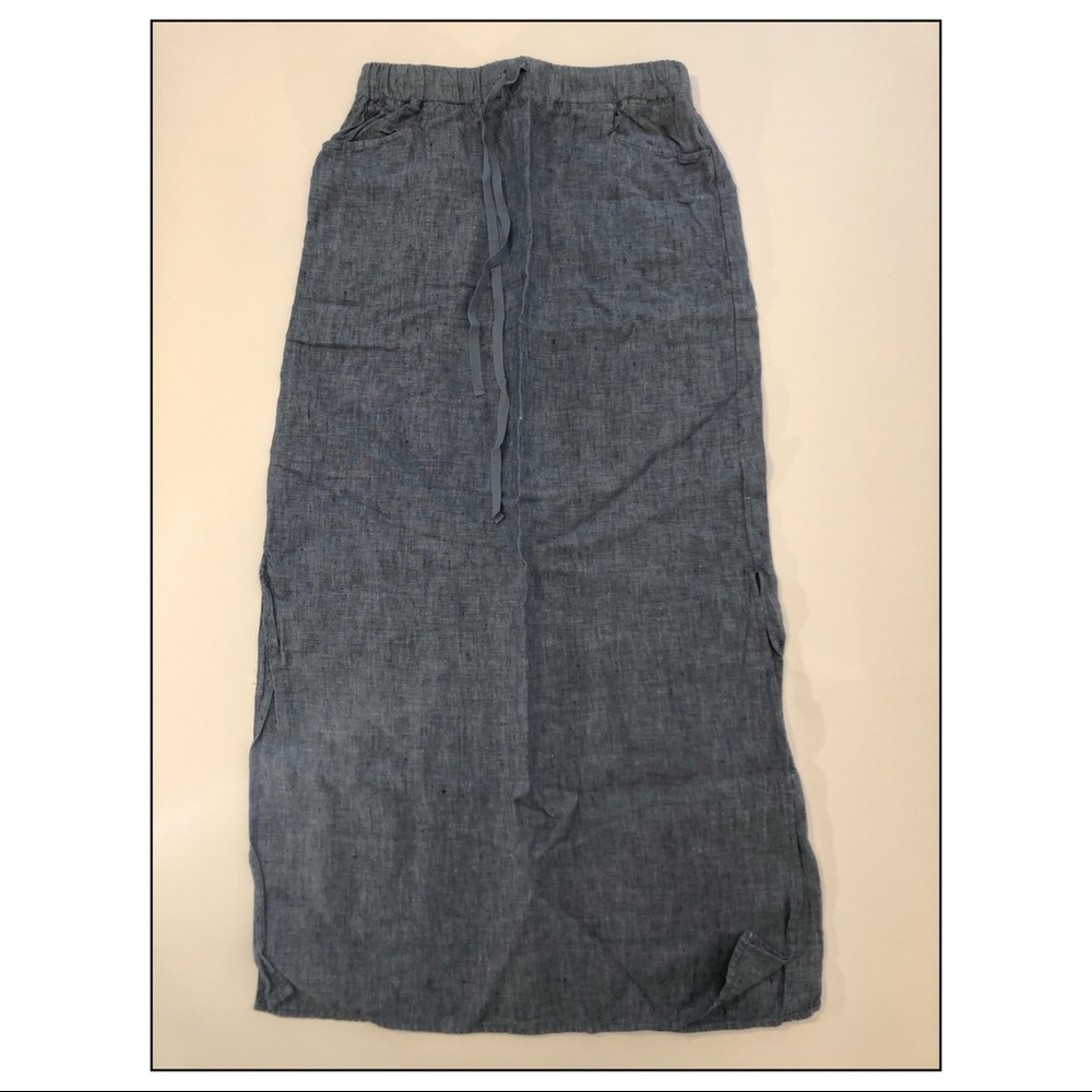 $45 MAX STUDIO WOMENS BLUE SKIRT SIZE XS.